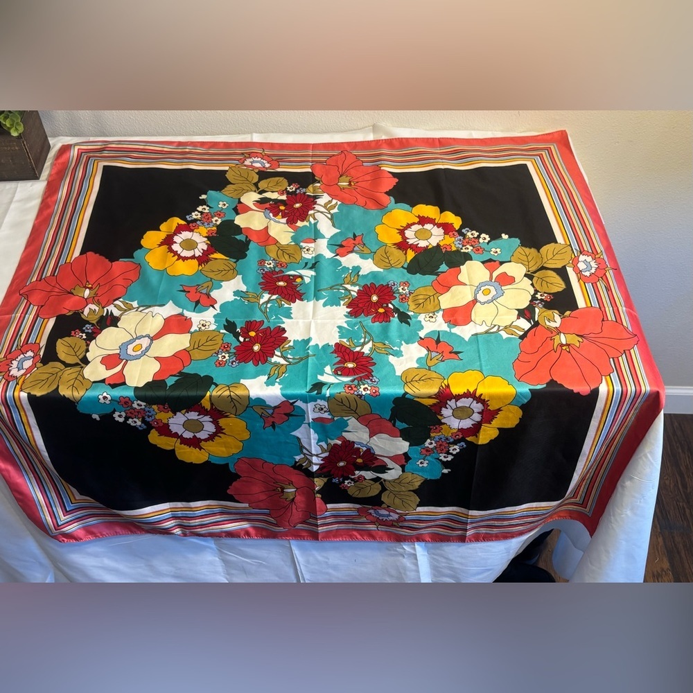 Source Unknown Floral Multicolor Scarf